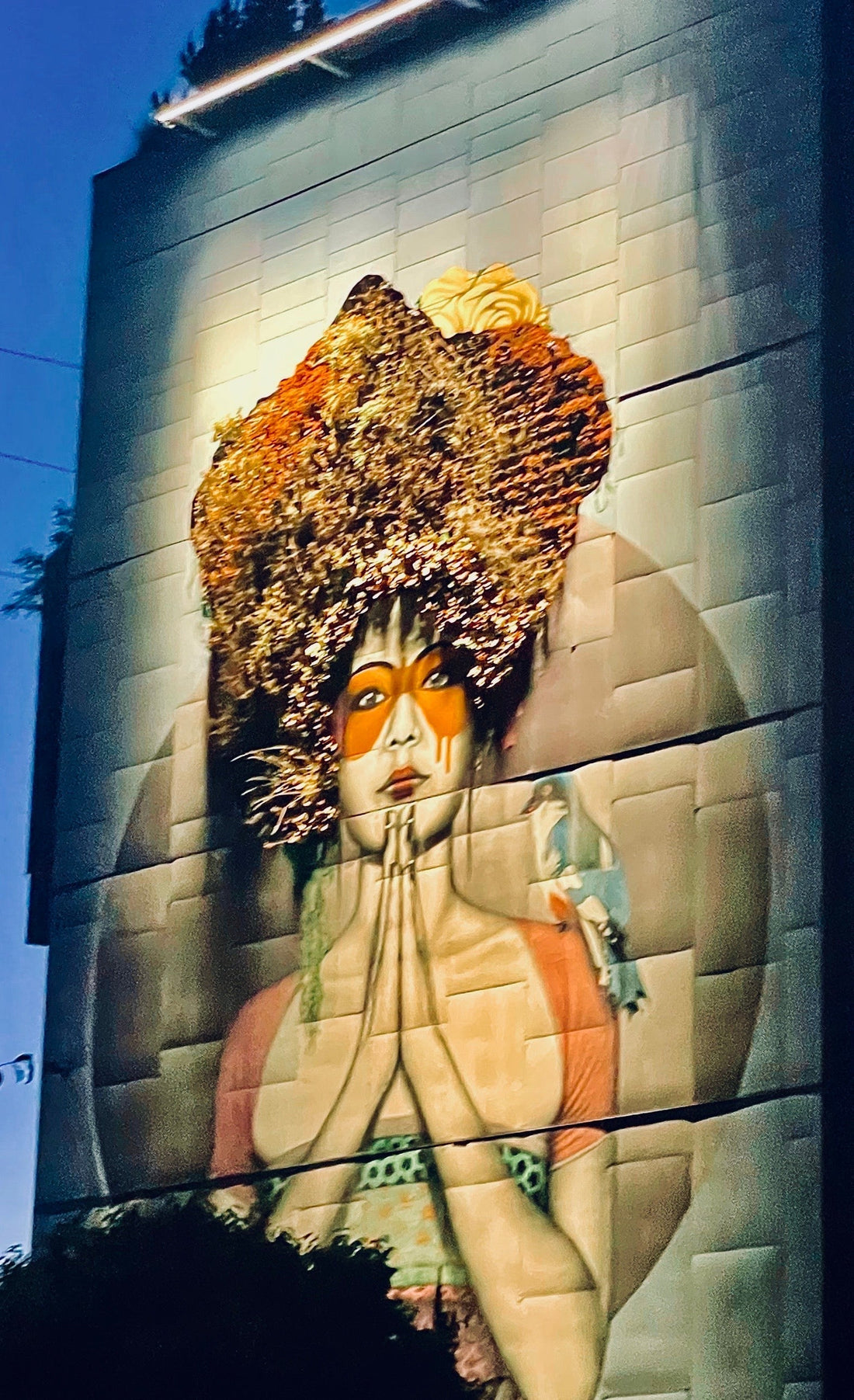 if walls could talk... oh but they DO!🗣